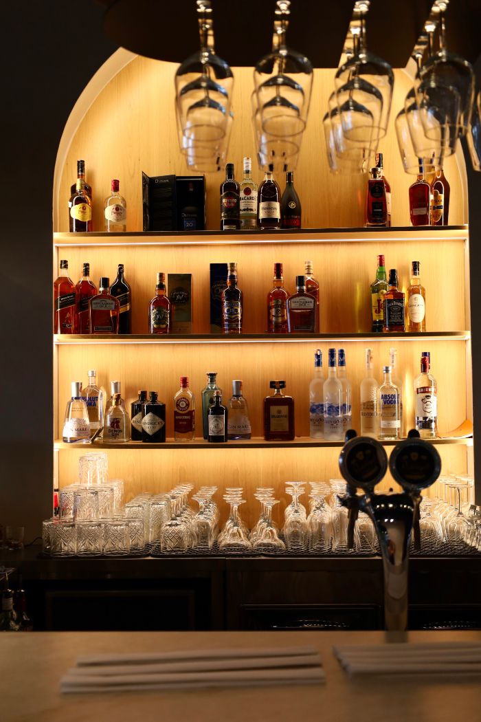 Bar shelf